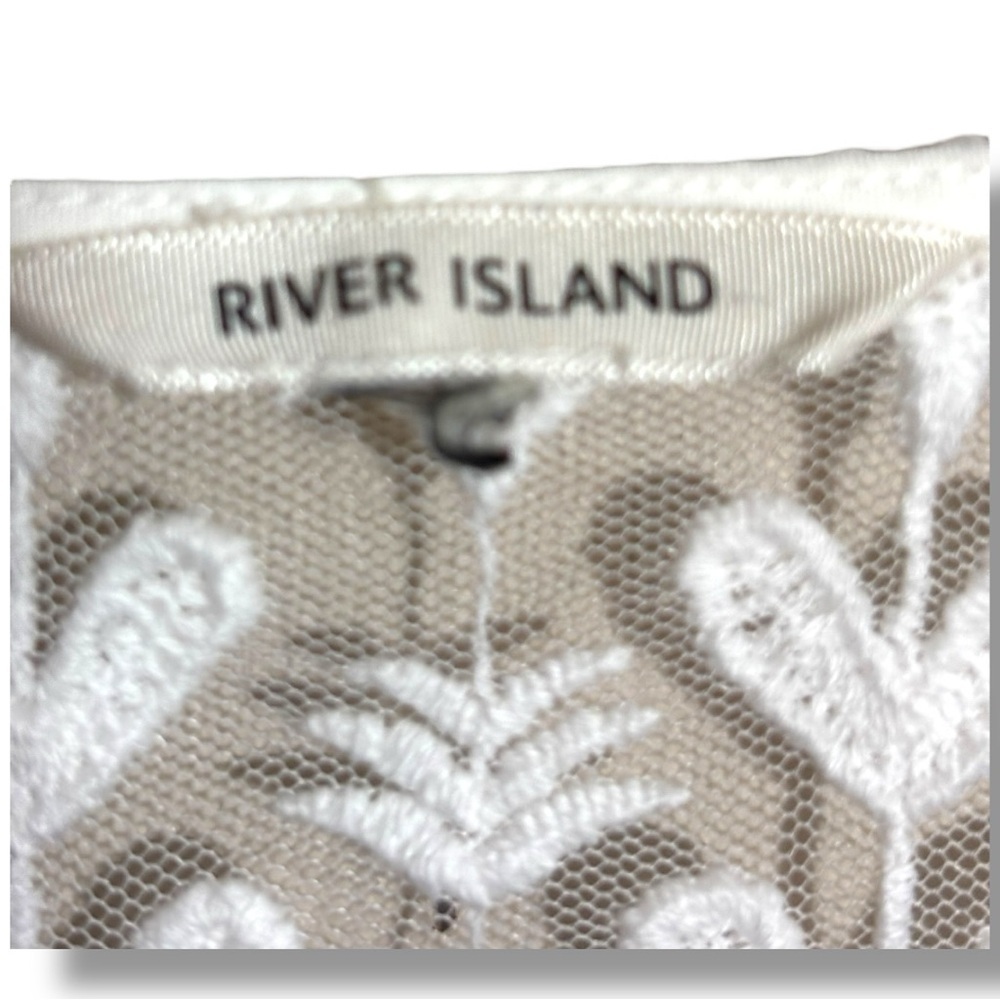 River Island Sheer Lace Up Front Floral Lace Design Long Sleeve Blouse in White - Picture 2 of 15
